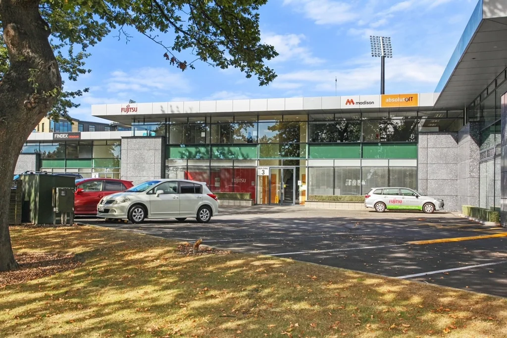 Addington First floor office with great parking