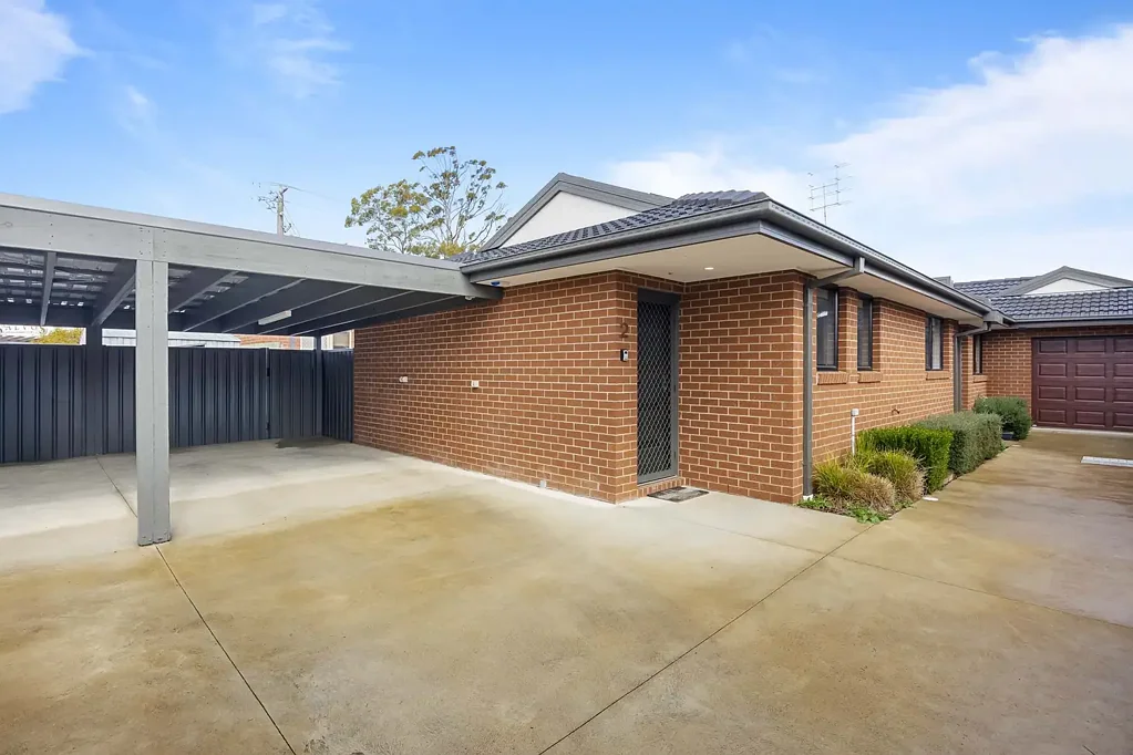 Modern Low-Maintenance Living in Prime Sebastopol Location