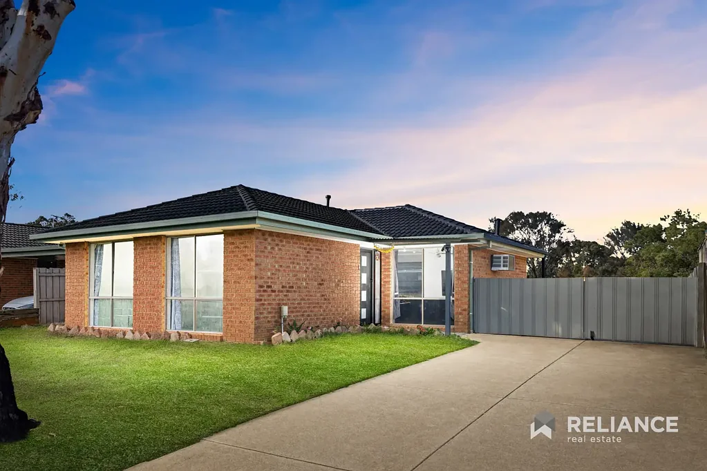 Wyndham Vale 3Kwarto Investor's Dream with Solar Panels Close to Shops, Schools & the Station!