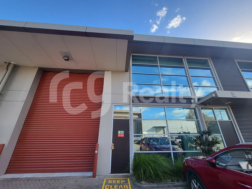Penrose Affordable Modern 405sqm Industrial Unit - Penrose