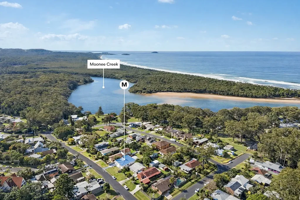 15 Wansborough Avenue, Moonee Beach, NSW 2450