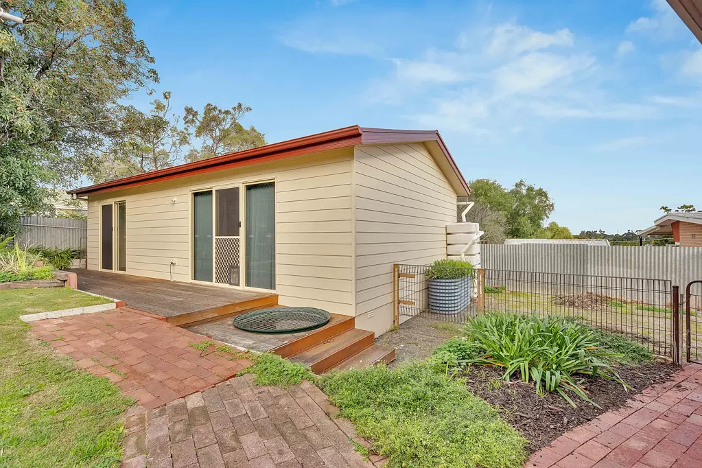 Modern Self-Contained Granny Flat - Private & Low Maintenance