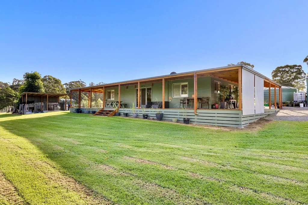 Lakes Entrance 4房  Stunning Country Retreat at 187 Ostlers Road, Lakes Entrance