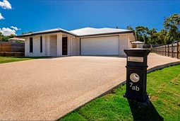 1/7 Lakeside Drive, Taroomball