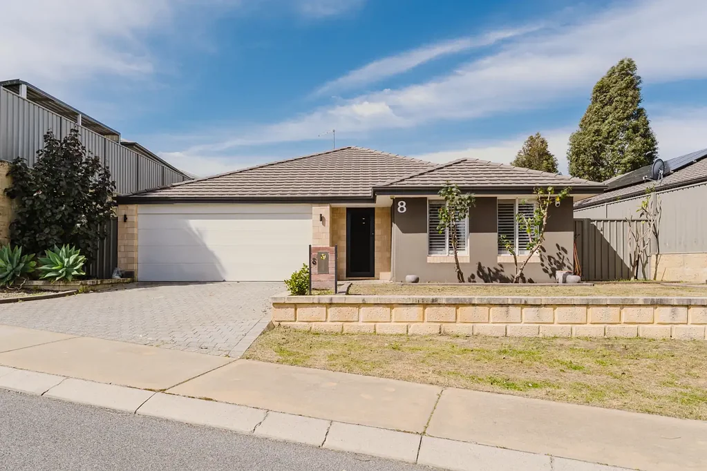 8 Rushbrooke Drive, Wellard, WA 6170