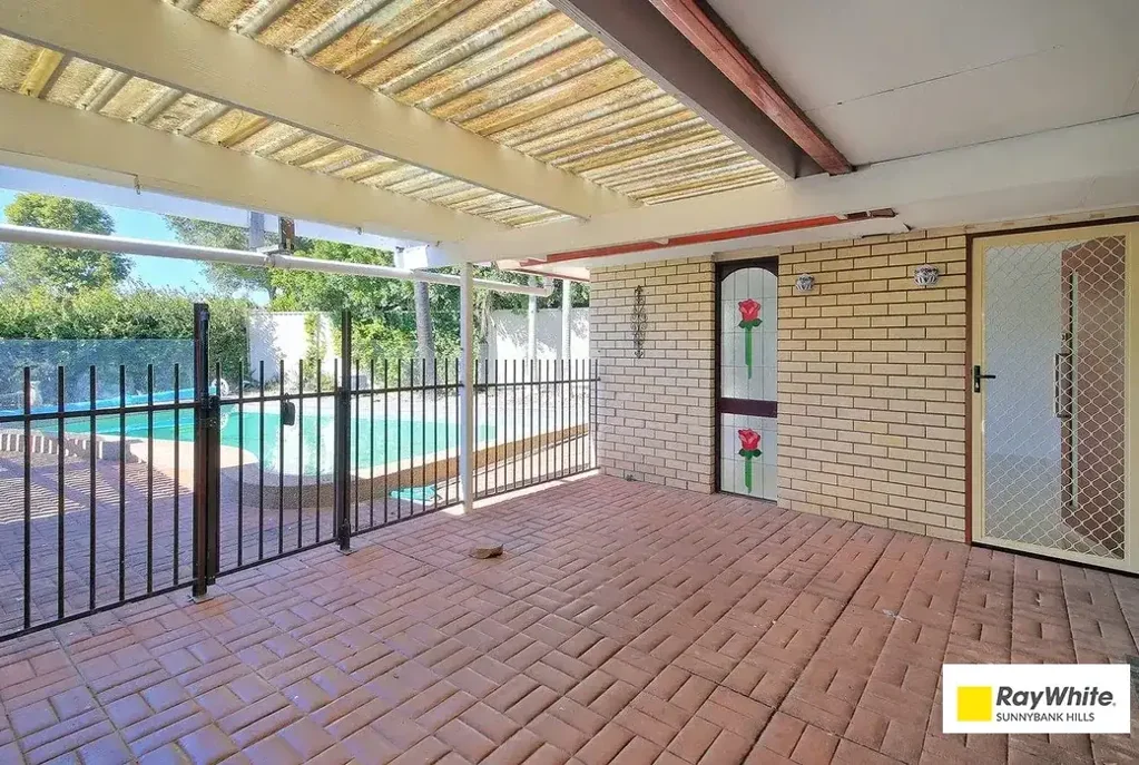 Fully Renovated 3 Bedroom House In Runcorn For Rent