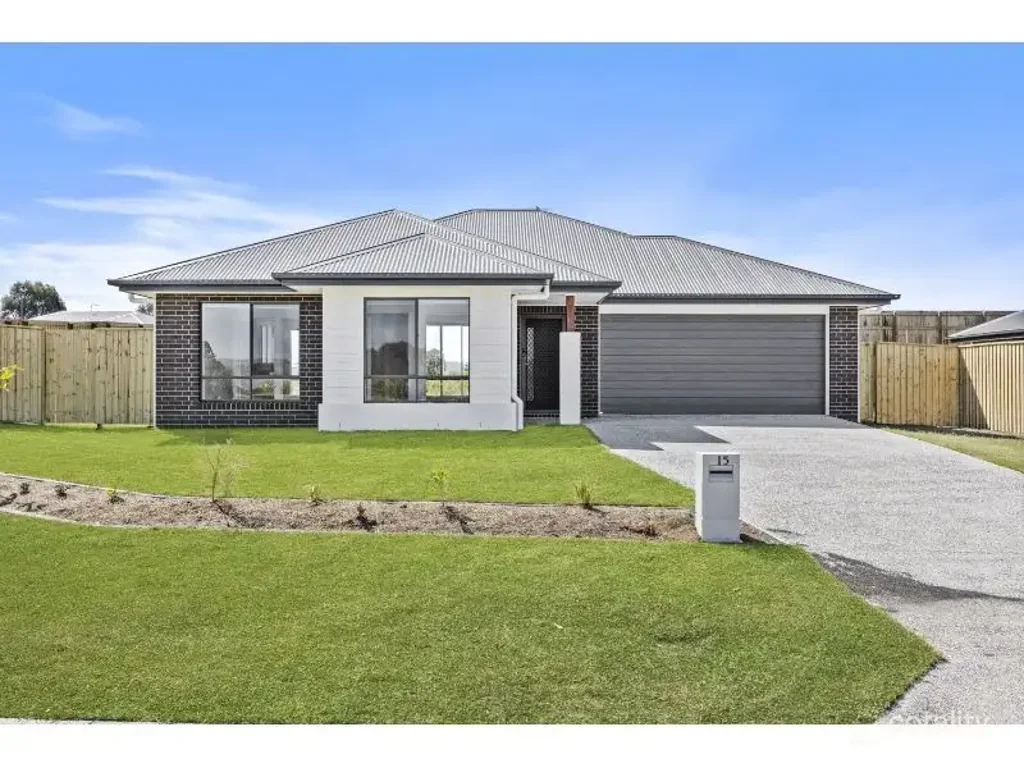 15 Edinburgh Crescent, Gleneagle, QLD 4285