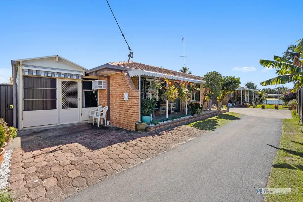 Tweed Heads West 2Moenga Waterfront Duplex Living in a Prime Tweed Heads West Position