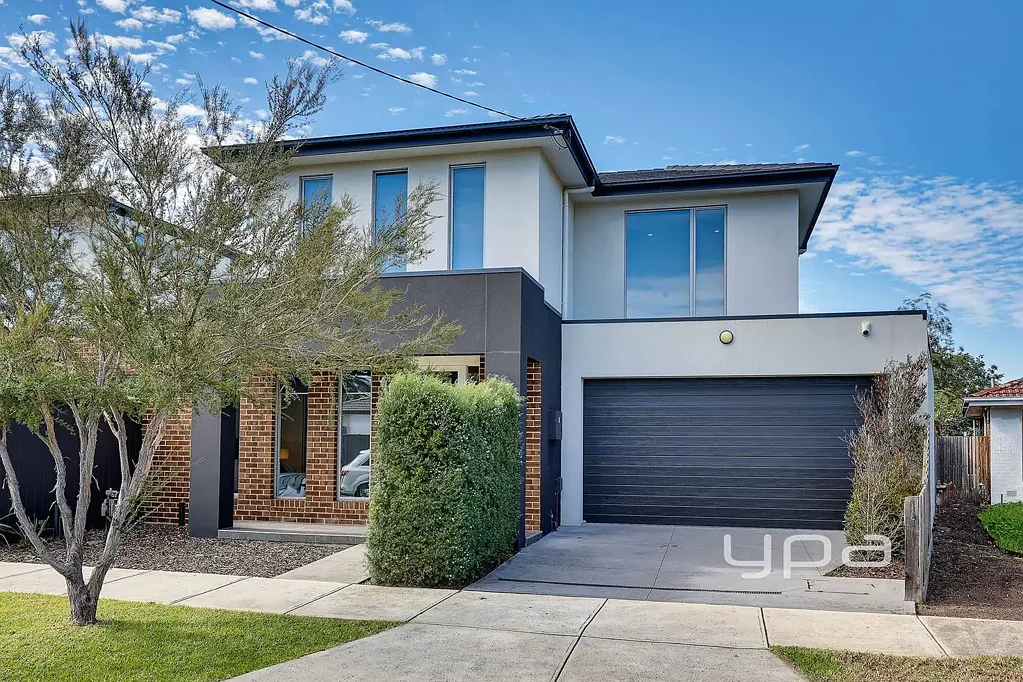 1 Padua Court, Gladstone Park, VIC 3043