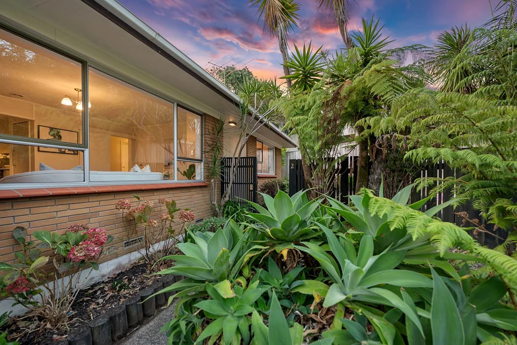 2/20 Flavia close, Torbay, North Shore City, Auckland
