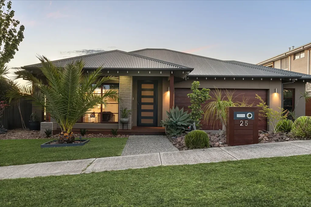 25 Bernard Street, Doreen, VIC 3754