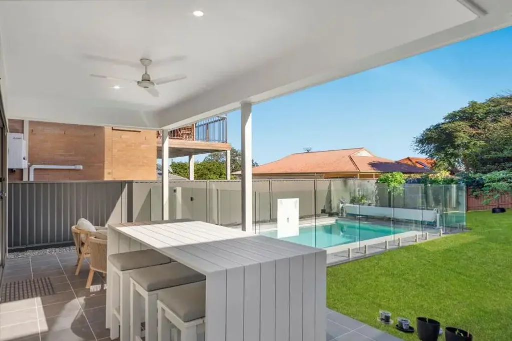 Holland Park 4房 在备受追捧的 Holland Park 精明置业 Award-Winning Modern Luxury in the Prized Cavendish Road Catchment