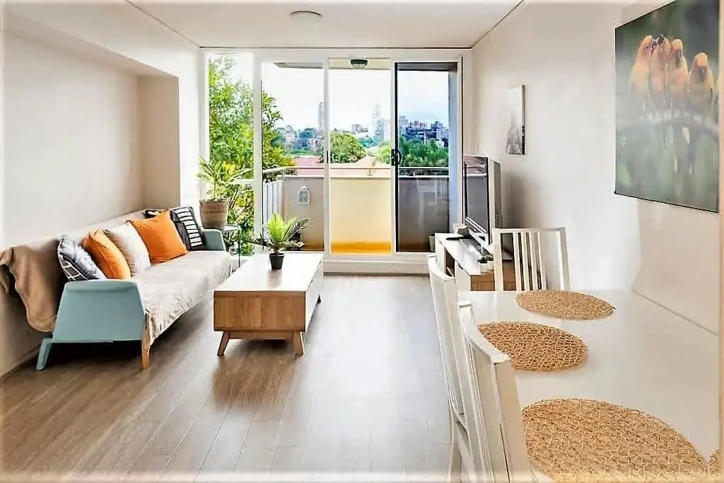 Bright apartment with fabulous views