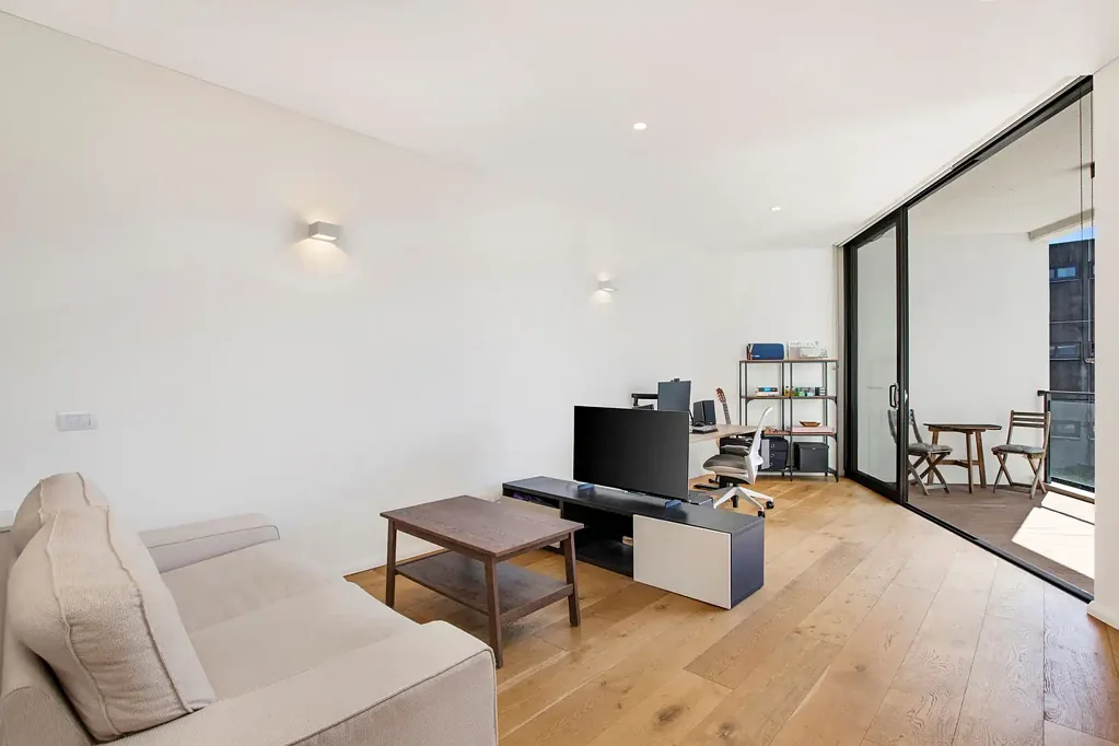 Kensington 1 Bedroom Perfect Kensington Opportunity for First Home Buyers or Investors