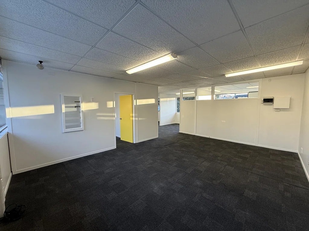 Kohimarama  Boutique beachfront office