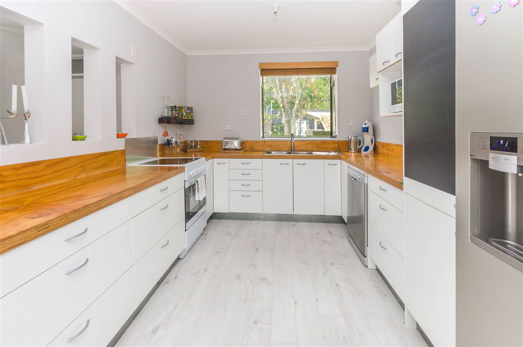 76 Tennis Court Road, Raumati South, Kapiti Coast, 4房, 0浴