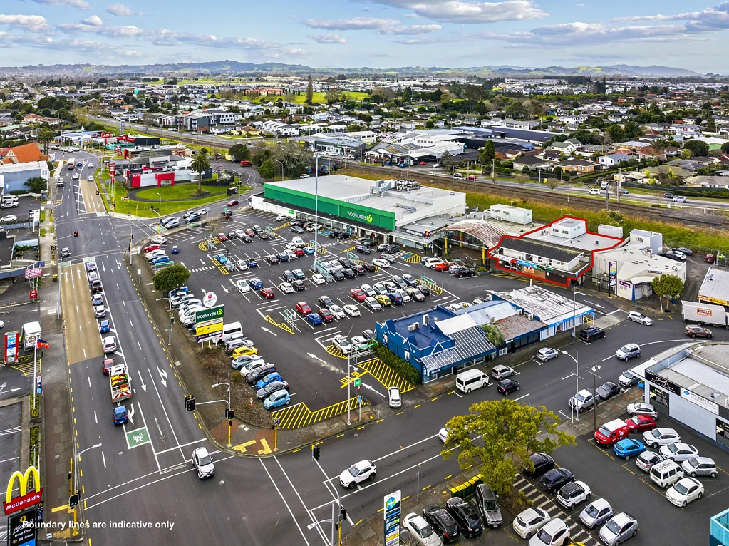 Papakura  94sqm retail/office, Roselands Shopping Centre