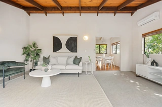 2/46 Matipo Road, Mairangi Bay, North Shore City