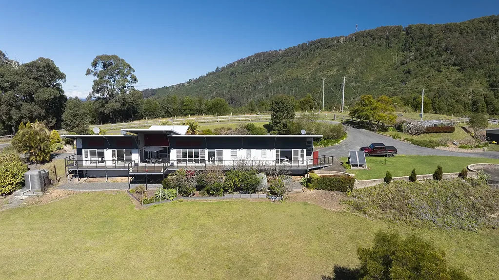 Nabiac  Picturesque lifestyle Property with Scenic Vistas