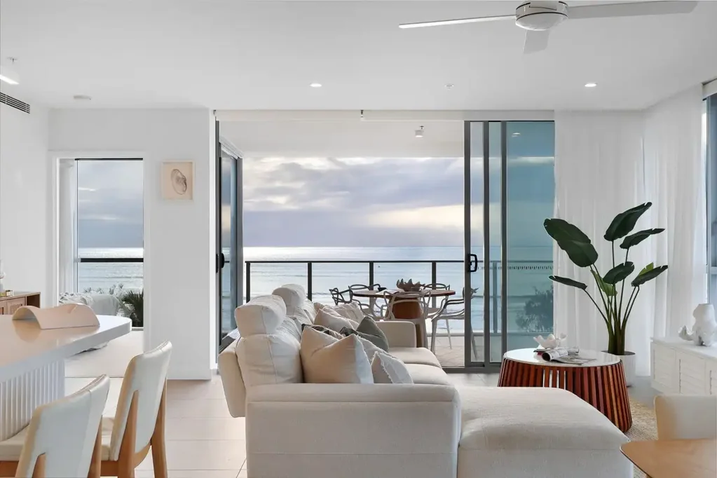 502/4 Twenty First Avenue, Palm Beach, QLD 4221