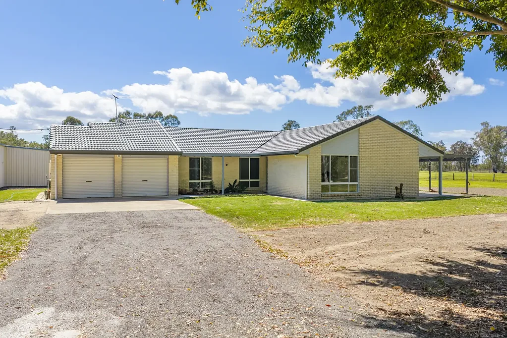 Meldale 4બેડરૂમ Freshly Renovated 5-Acre Sanctuary with Massive Storage Potential
