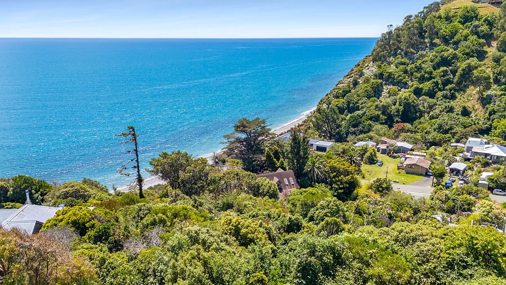 Glenduan  Elevated seaside section with coastal views