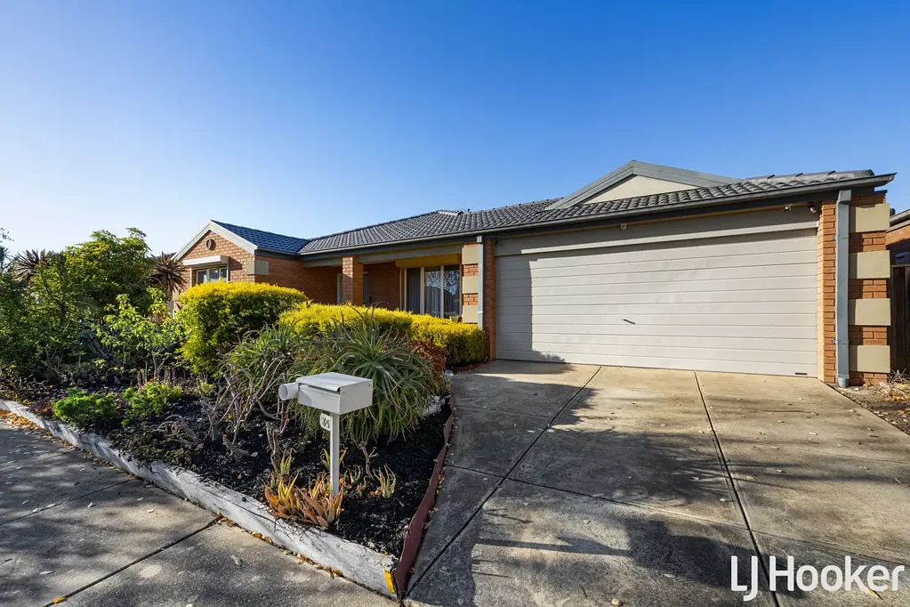 35 Fairhaven Boulevard, Melton West, VIC 3337