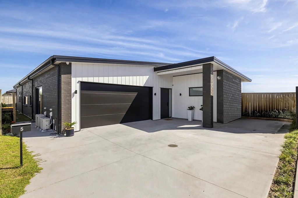 Papamoa 3Zimmer Platinum Quality - WOW Factor!