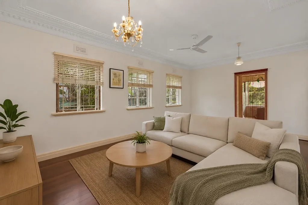 Moorooka 2 Bedroom Spacious Opportunity on a Generous 607m2; Allotment in the Heart of Moorooka