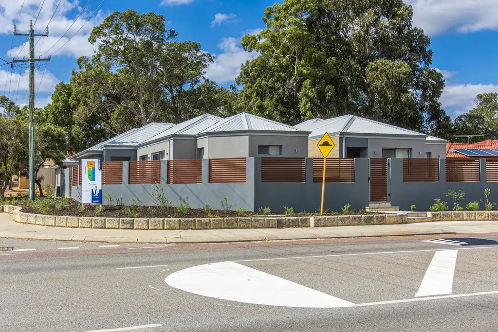 1 Begonia Way, Forrestfield, WA 6058