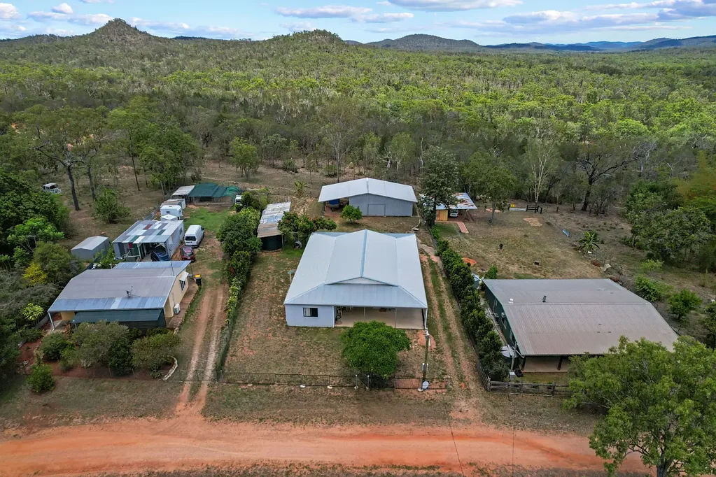 Innot Hot Springs 3房  Peaceful Rural Living Between Ravenshoe & Mount Garnet