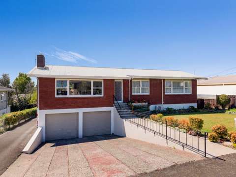 Glenview 4房  Family Home with Room to Grow