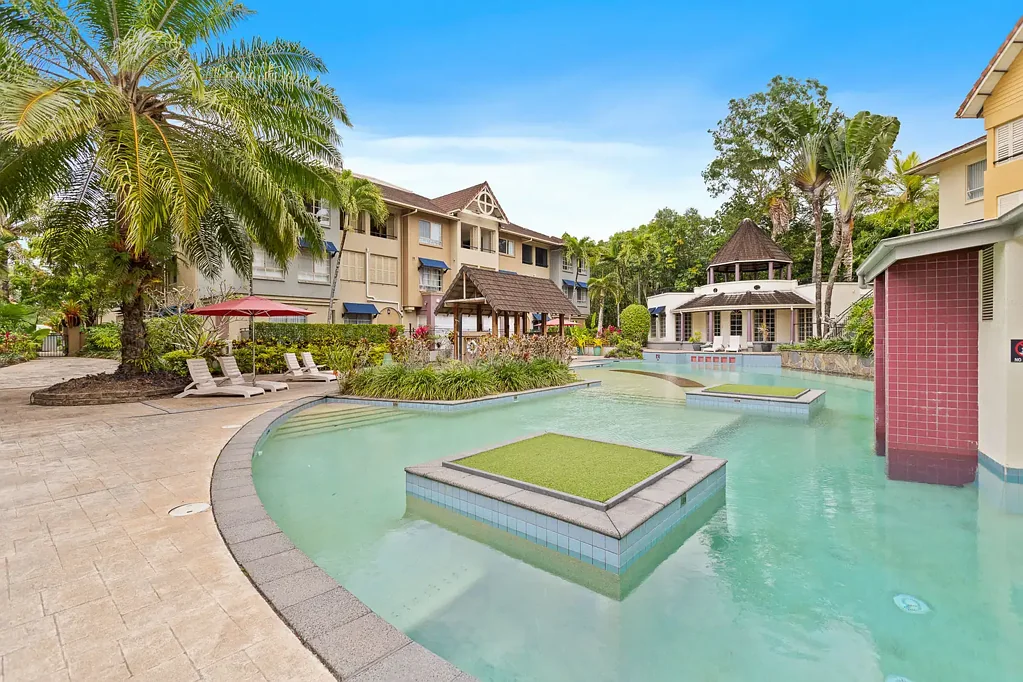Cairns North 2房  Exceptional value at The Lakes Resort !! Call To Inspect !!