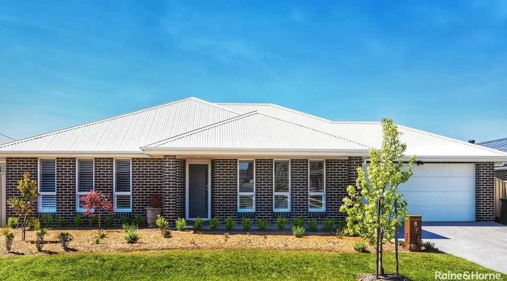 5 Bedroom Home