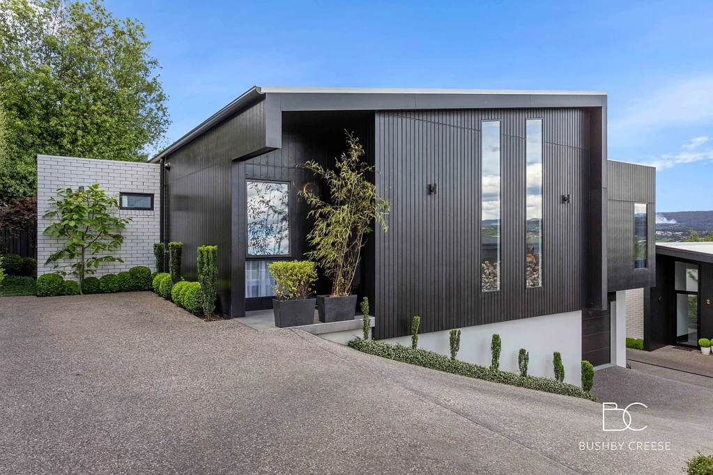 1/3 Roman Court, Newstead, TAS 7250