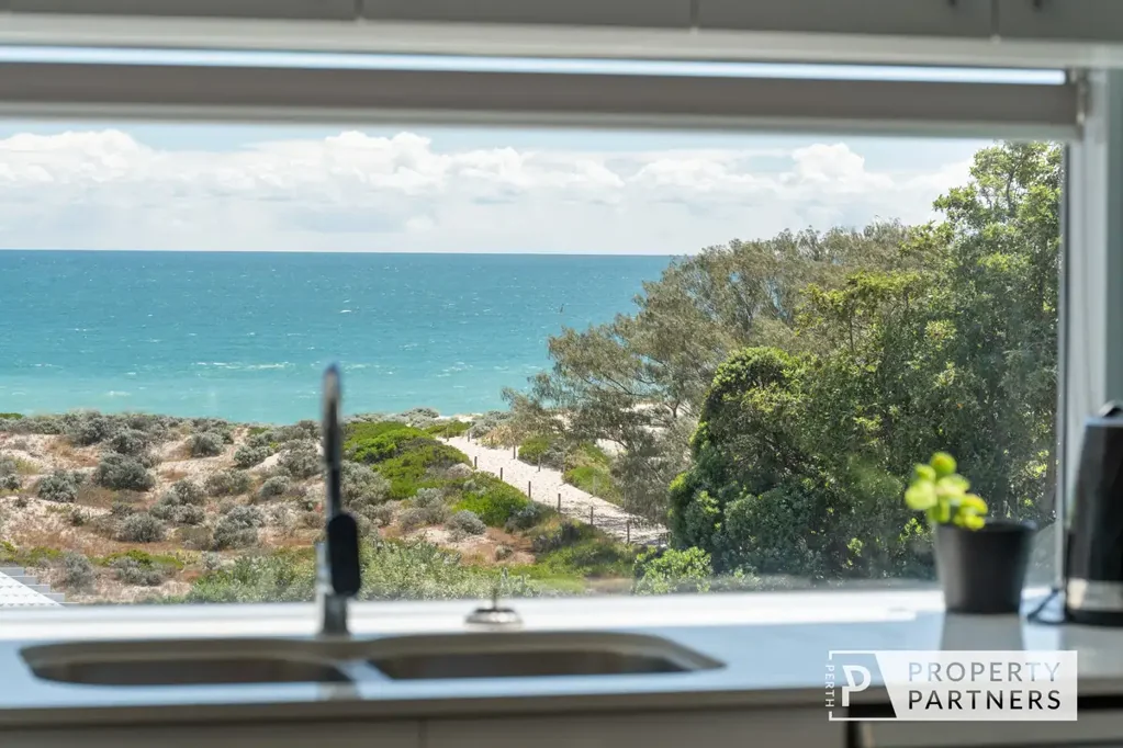 Scarborough 2Kwarto SUN, SAND, SURF & VIEWS - BEACH SIDE OF THE HIGHWAY