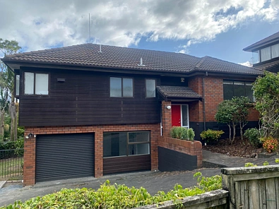 Walk to Murrays Bay beach