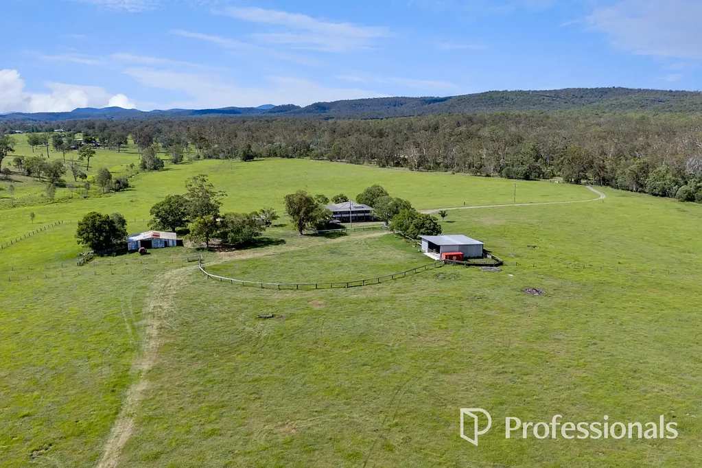 Bells Bridge  Outstanding Mary River Property With 2.4km Mary River Frontage