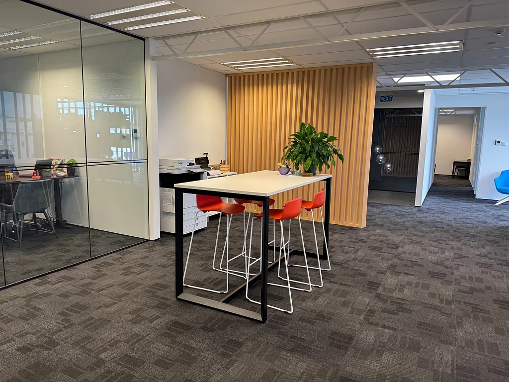 Hamilton Central Stunning offices on Anglesea