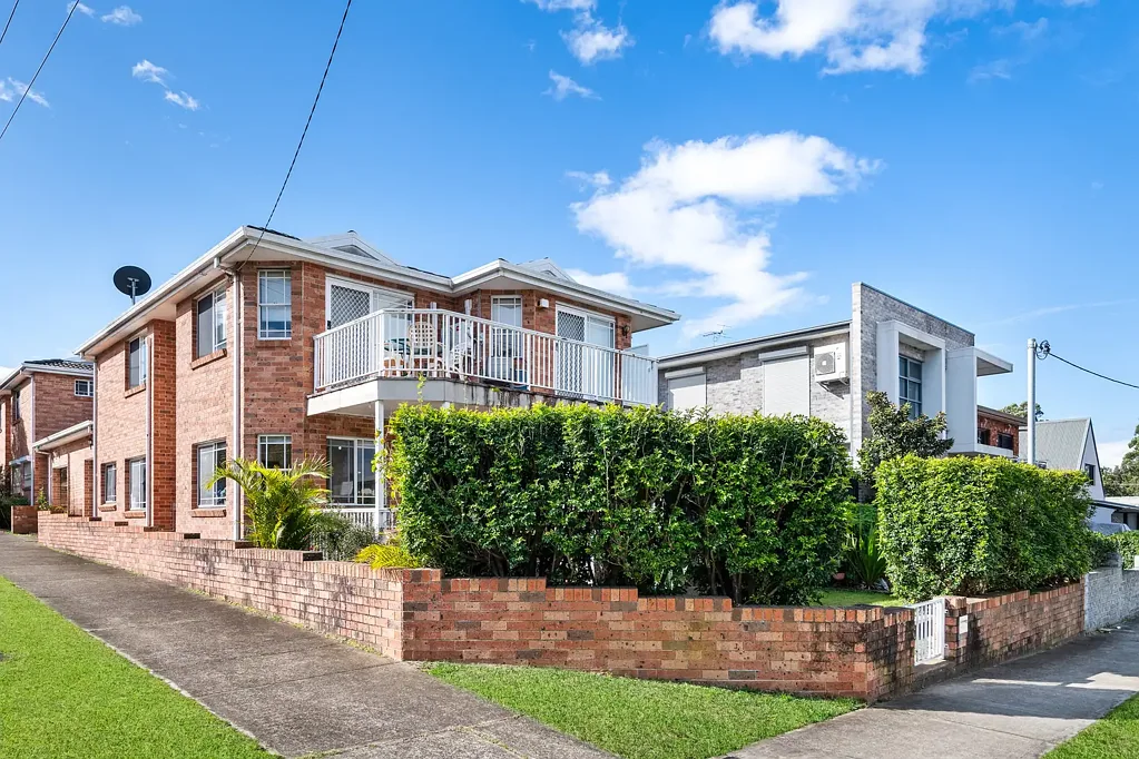 Arncliffe 4Zimmer North to Rear Family Home in Fantastic Lifestyle Position
