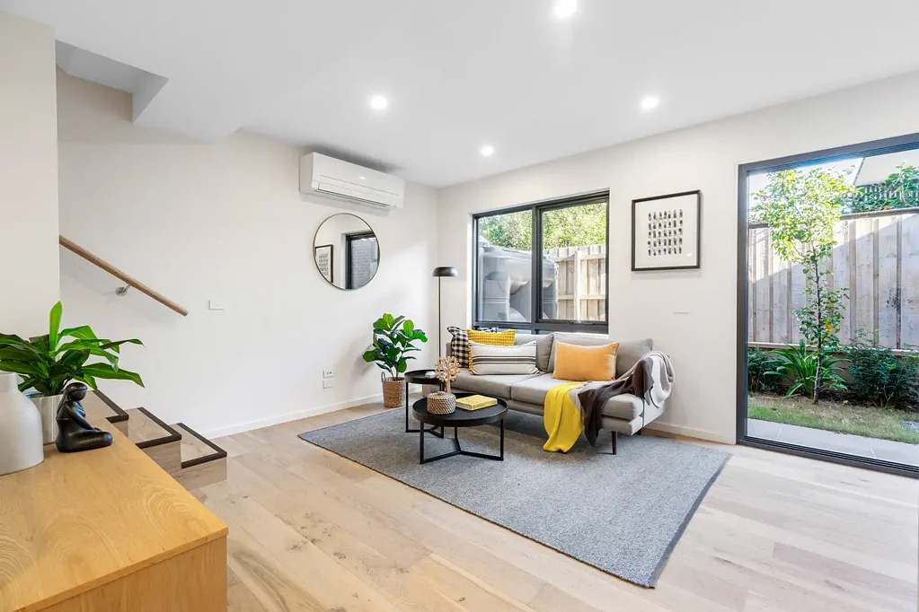 Elwood 2ห้องนอน Sophisticated Living Across Three Luxe Levels