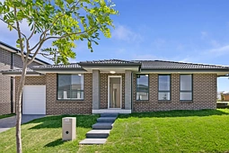 24 Connemara Street, Box Hill