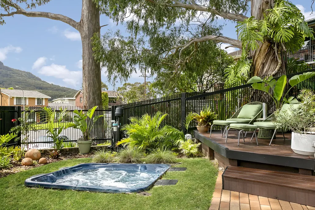 Balgownie 4ਬੈੱਡਰੂਮ Balgownie Beauty with Resort-Style Living and Escarpment Views