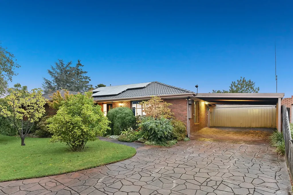 5 Fisher Close, Berwick, VIC 3806