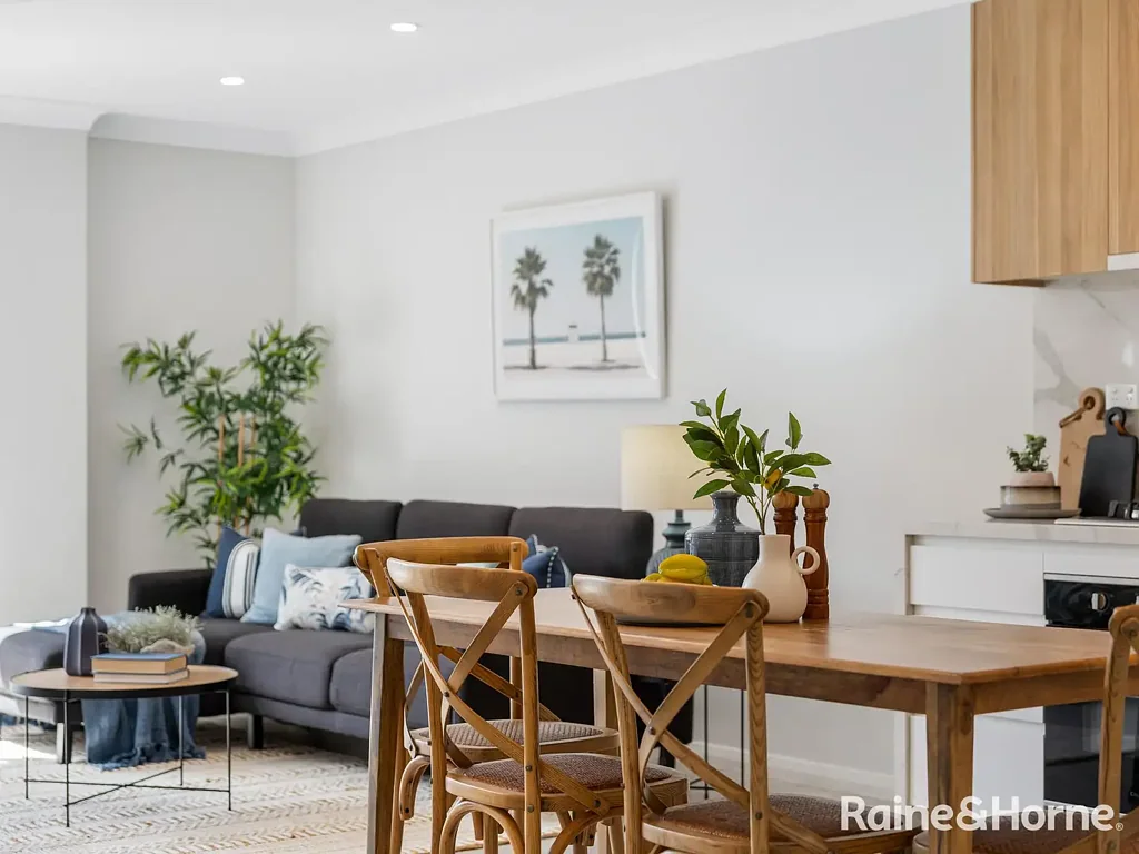 West Gosford 2침실 Stunning apartment with large courtyard