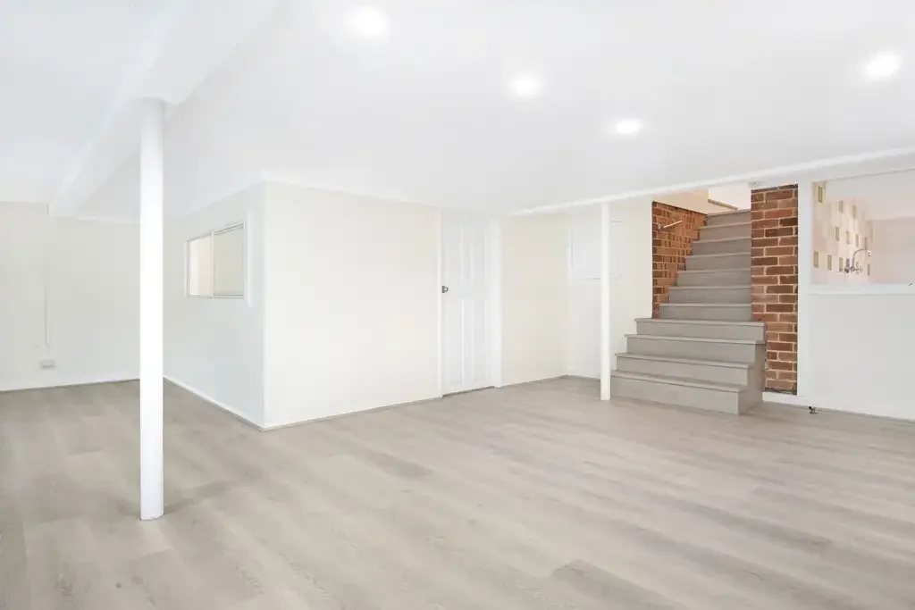 Updated two bedroom lower duplex – utilities included