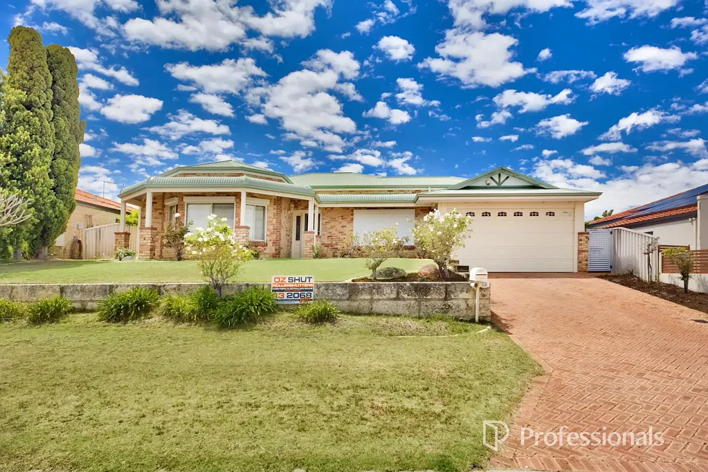 12 Rockdale Pass, Landsdale, WA 6065