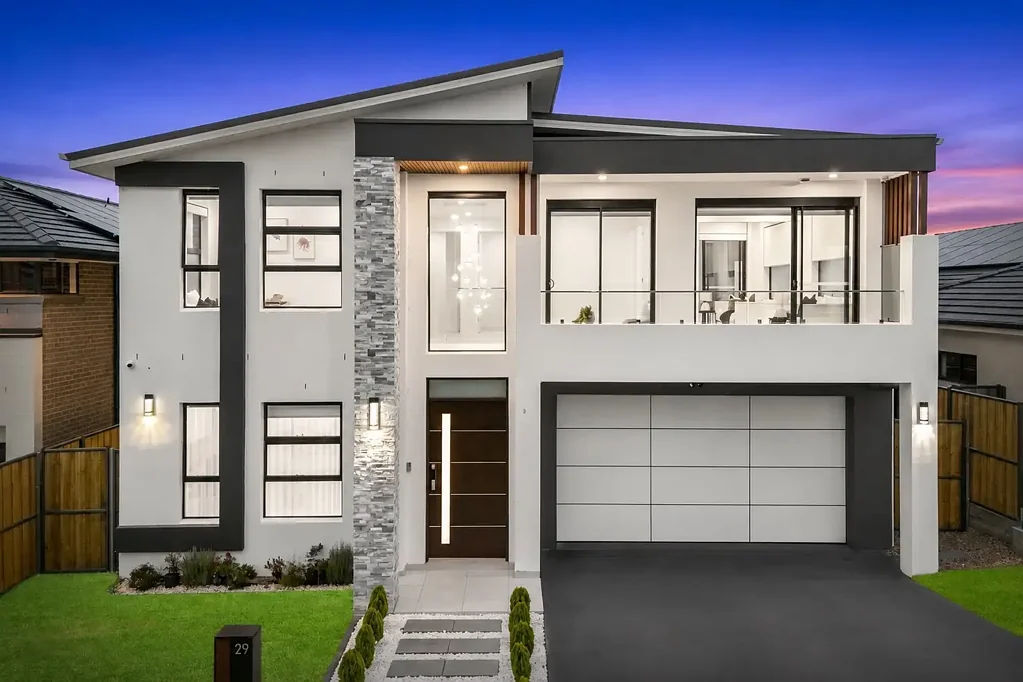 Box Hill 5chambre Space, Style & Five-Star Living in the Heart of Gables!