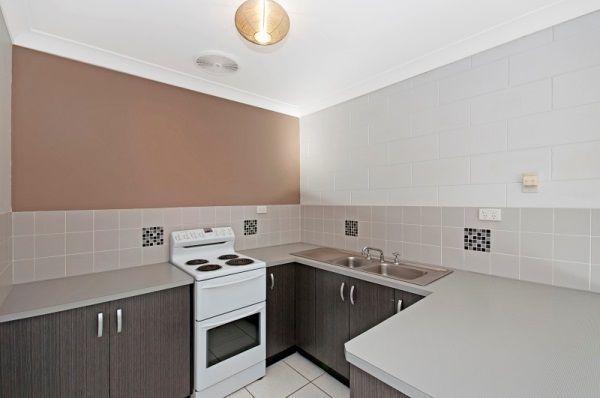 UNIT 2 52 BROOKS ST, RAILWAY ESTATE QLD 4810, 0 침실, 0 욕실, Unit