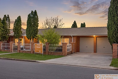 Queanbeyan 3침실 Single Level in Crestwood !